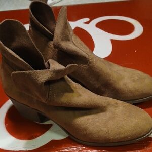 Rock & Candy Tan Ankle Boots